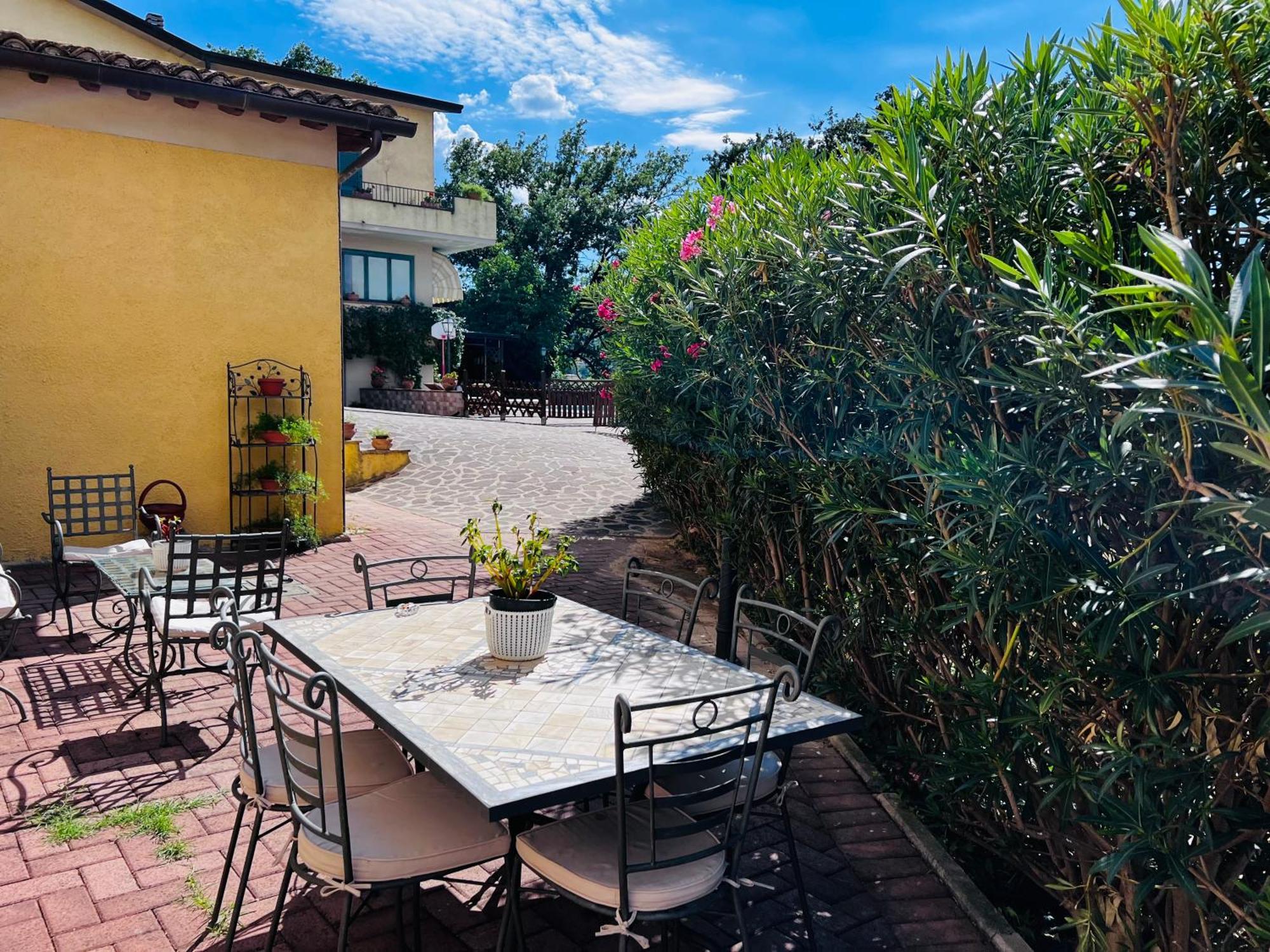 Lucky Garden Bed & Breakfast Bevagna Exterior foto